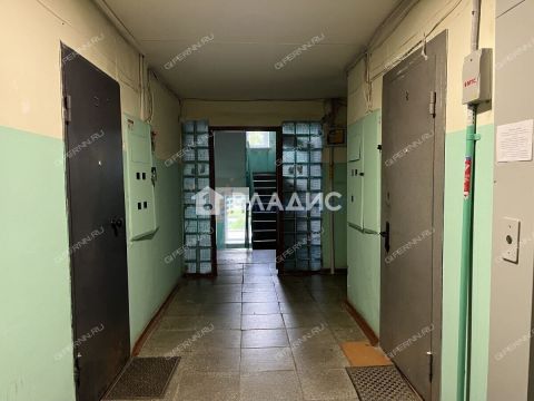 3-komnatnaya-sh-yuzhnoe-d-28-k2 фото