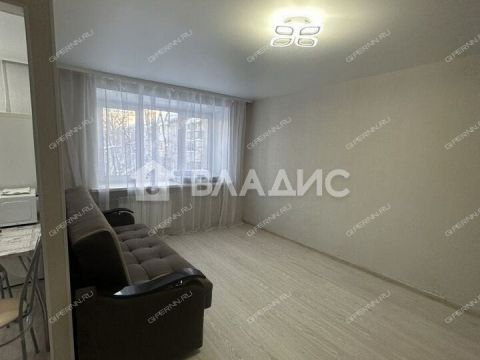 1-komnatnaya-ul-geroya-sovetskogo-soyuza-prygunova-d-9 фото