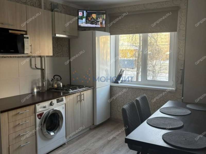 трёхкомнатная квартира на проспекте Кораблестроителей дом 11А