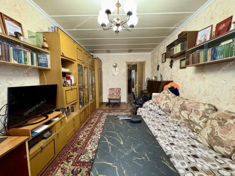 4-komnatnaya-ul-bogdanovicha-d-1-k2 фото