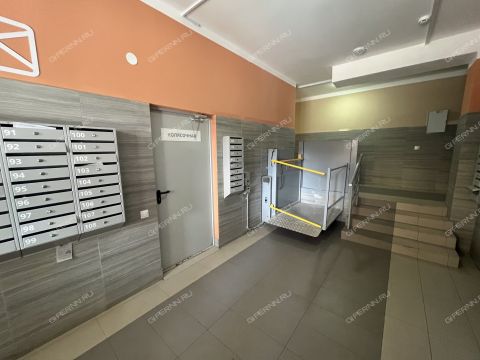 2-komnatnaya-ul-romantikov-d-12 фото