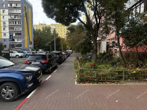 1-komnatnaya-ul-verhnepecherskaya-d-7 фото