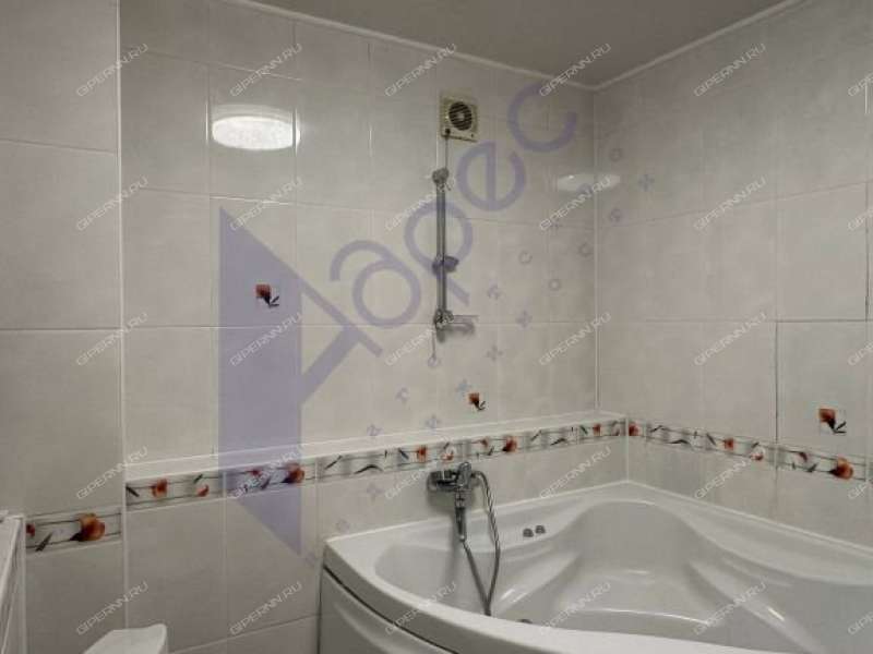 четырёхкомнатная квартира на улице Белинского дом 62