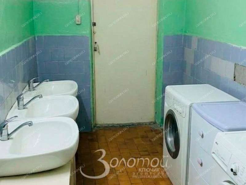 комната в доме 12 на улице Юлиуса Фучика