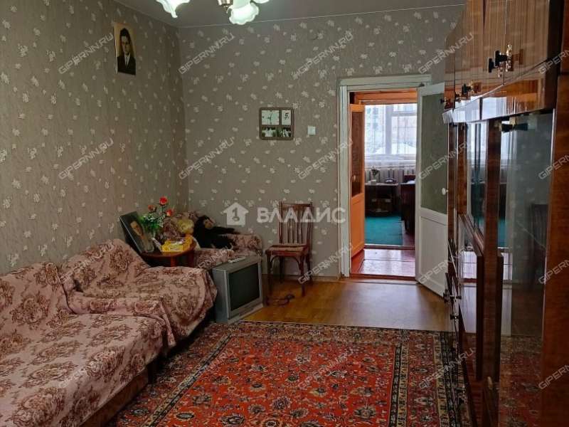 трёхкомнатная квартира на улице Тургенева дом 22 город Семёнов