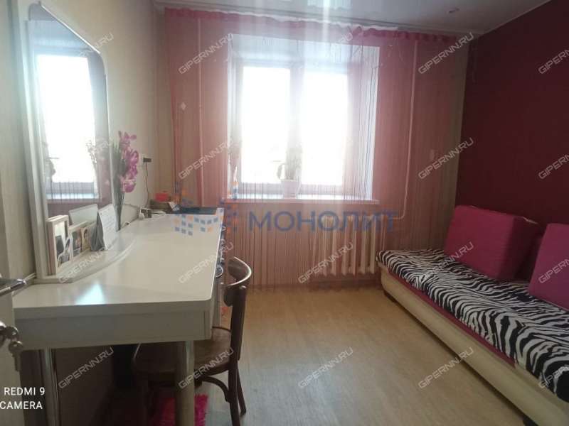 четырёхкомнатная квартира на улице Адмирала Макарова дом 8 к1