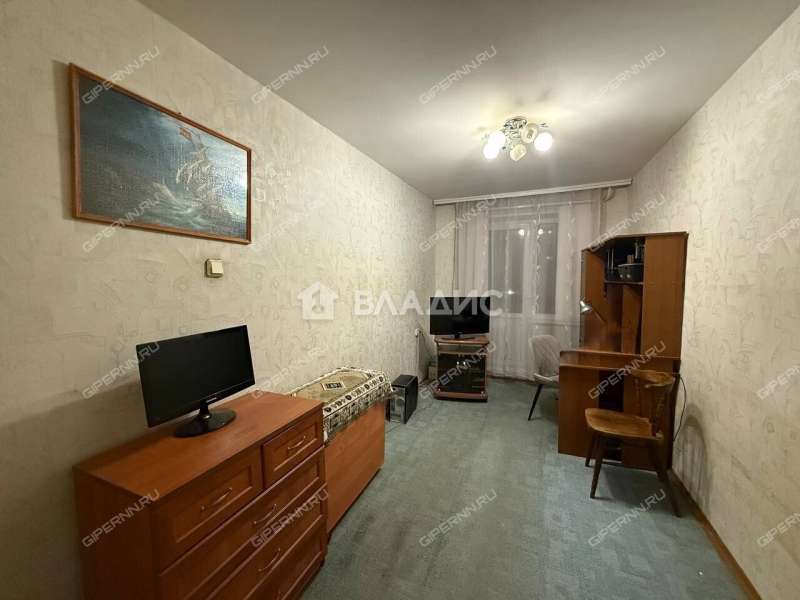 трёхкомнатная квартира на улице Культуры дом 8