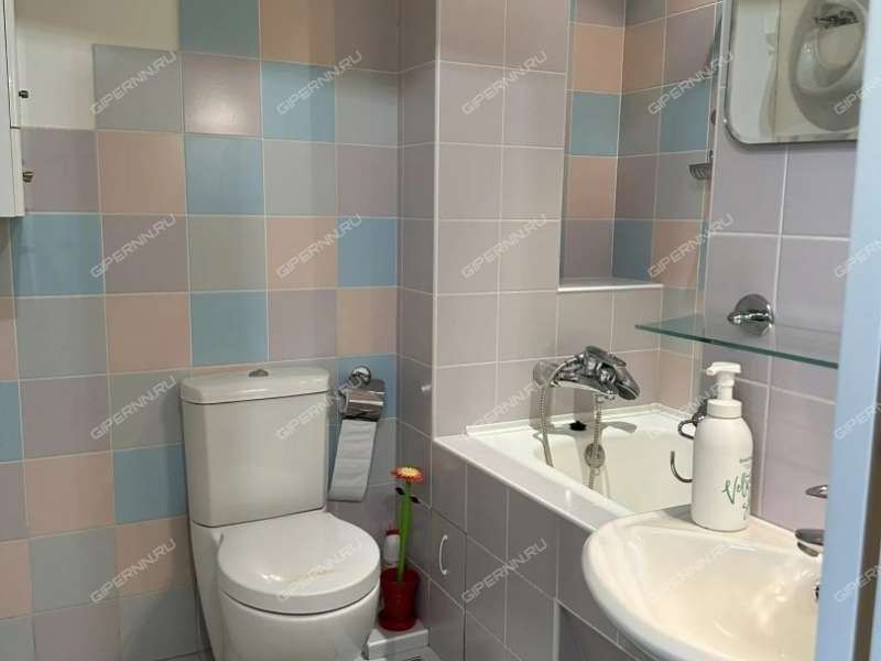 пятикомнатная квартира на Ошарской улице дом 88 к1