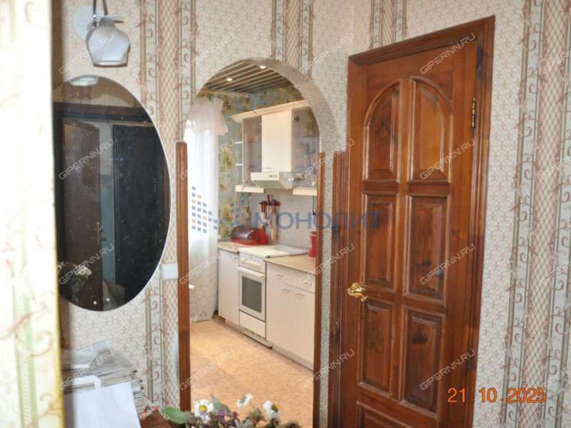 трёхкомнатная квартира на улице Ванеева дом 116