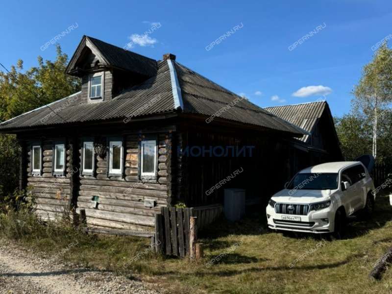 дом на улице Приозёрная село Нестиары