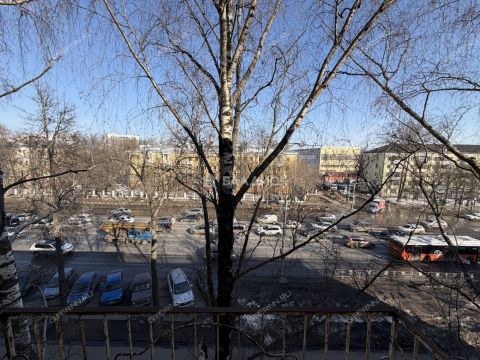 3-komnatnaya-prosp-gagarina-d-17 фото