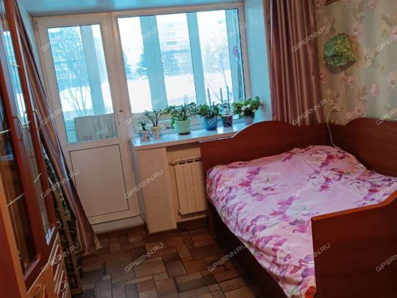 трёхкомнатная квартира на проспекте Кирова дом 16