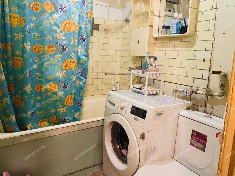 двухкомнатная квартира на улице Героя Попова дом 35  к1