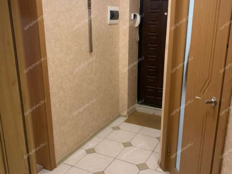 трёхкомнатная квартира на улице Павла Орлова дом 4