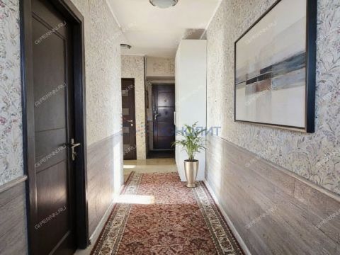 3-komnatnaya-ul-yablonevaya-d-12a фото