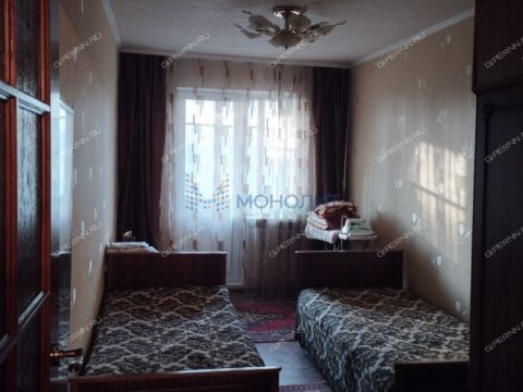 3-komnatnaya-ul-tropinina-d-10 фото