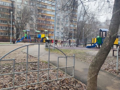 1-komnatnaya-ul-germana-lopatina-d-2-k1 фото