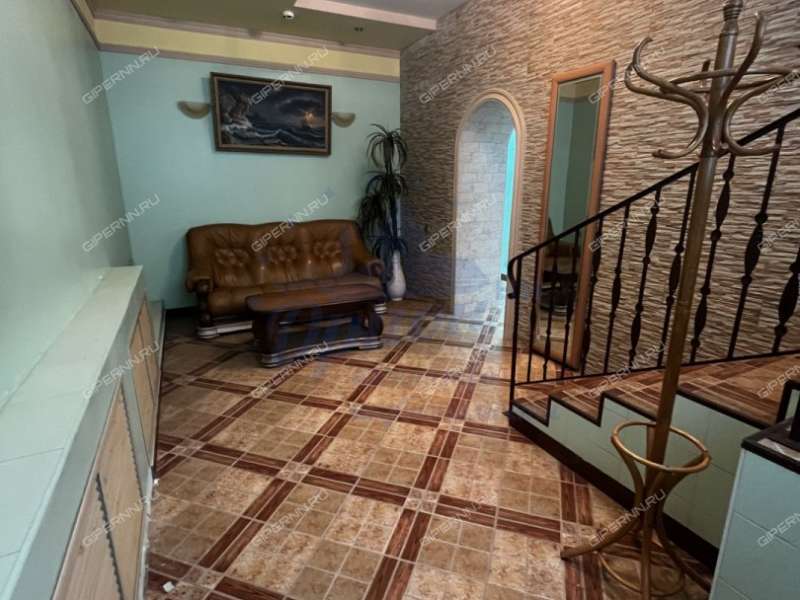 помещение под помещение свободного назначения на улице Мирошникова