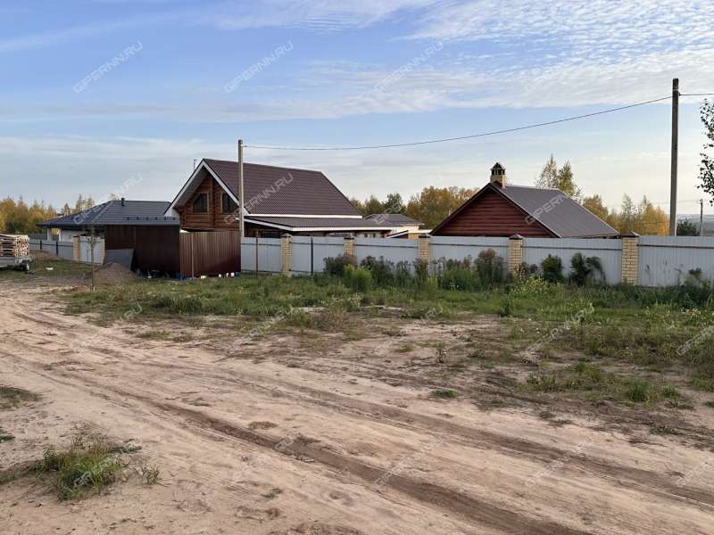 дом на Радужная ул. село Безводное