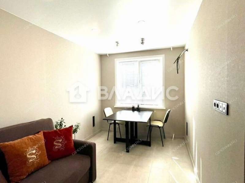 трёхкомнатная квартира на Ковалихинской улице дом 72