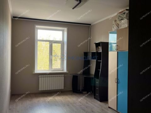 3-komnatnaya-ul-gvardeycev-d-8 фото