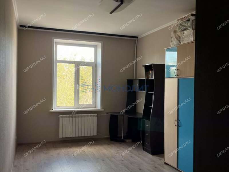 трёхкомнатная квартира на улице Гвардейцев дом 8