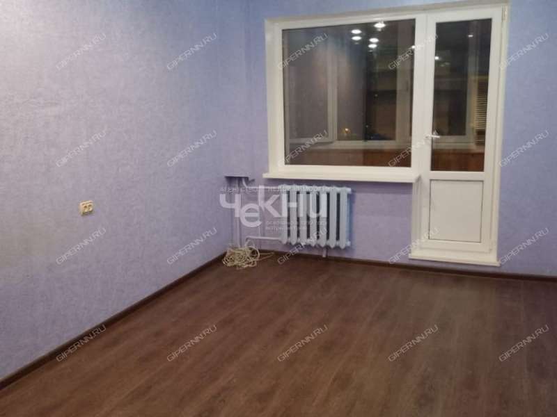 трёхкомнатная квартира на улице Краснодонцев дом 21 к1