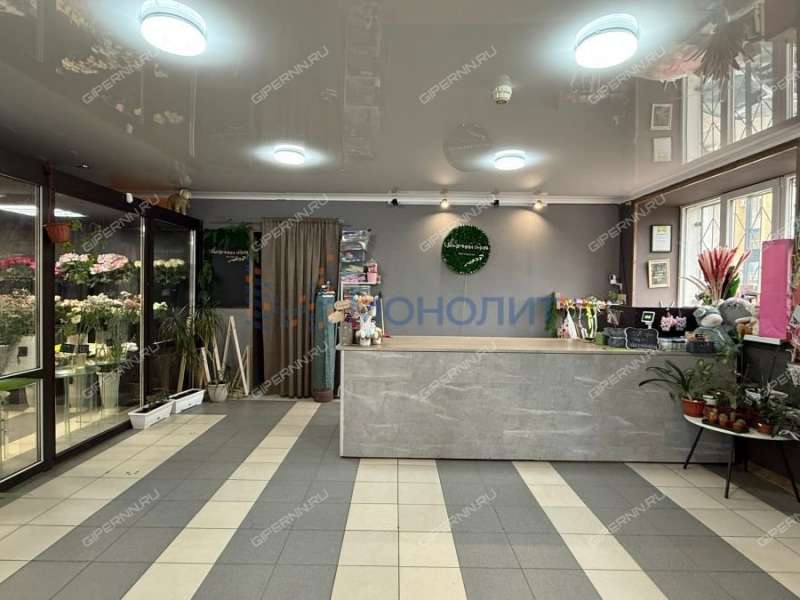 помещение под офис, торговую площадь на Совнаркомовской улице