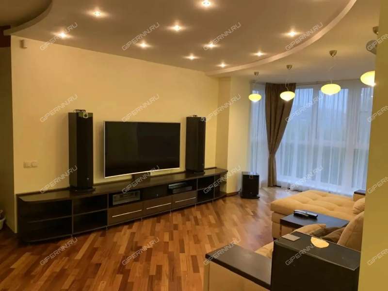 трёхкомнатная квартира на Лукерьинской улице дом 5 город Кстово