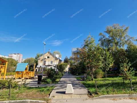 2-komnatnaya-ul-yablonevaya-d-14a фото