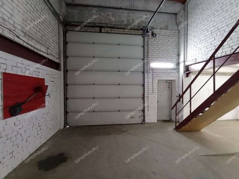 помещение под склад на Коновалова ул., д. 10