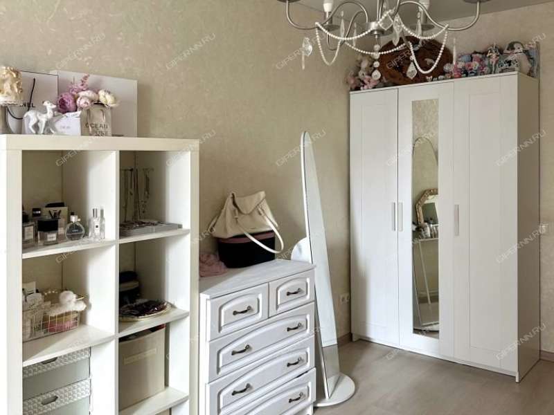 четырёхкомнатная квартира на Мончегорской улице дом 18 к2