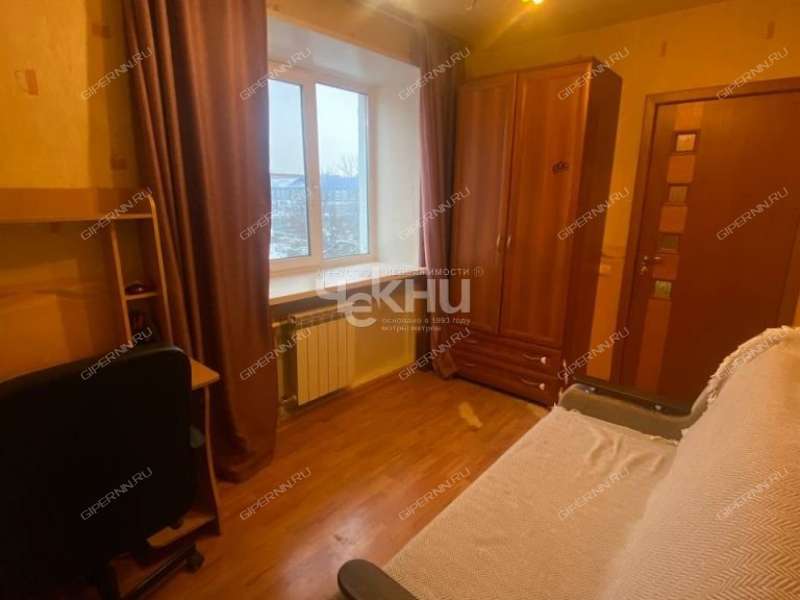 четырёхкомнатная квартира на Львовской улице дом 3