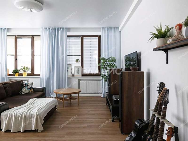 трёхкомнатная квартира на Ошарской улице дом 16