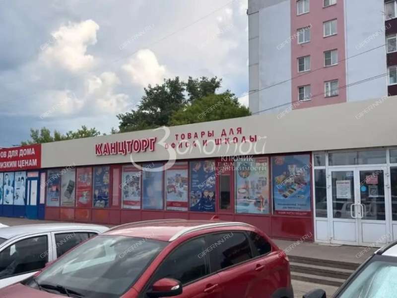 помещение под торговую площадь на Комсомольской площади