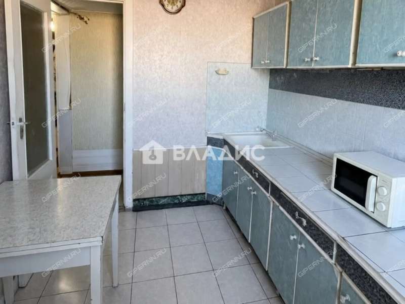 трёхкомнатная квартира на проспекте Циолковского дом 98А город Дзержинск