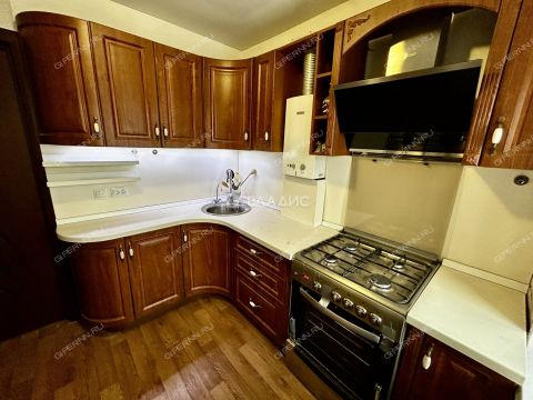 3-komnatnaya-ul-metallistov-d-6 фото