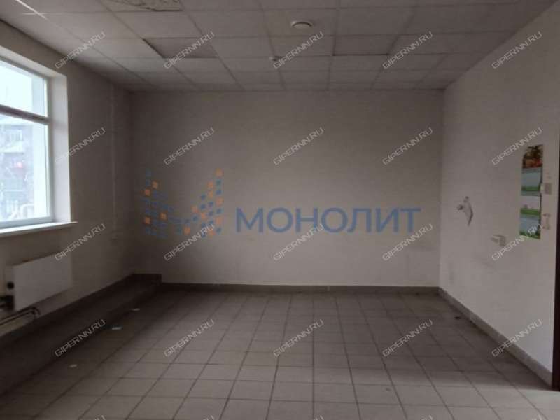 помещение под торговую площадь, производственную площадь на улице Черняховского