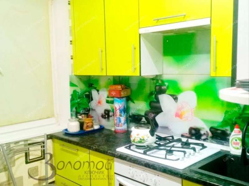 трёхкомнатная квартира на улице Строителей дом 5 город Лысково