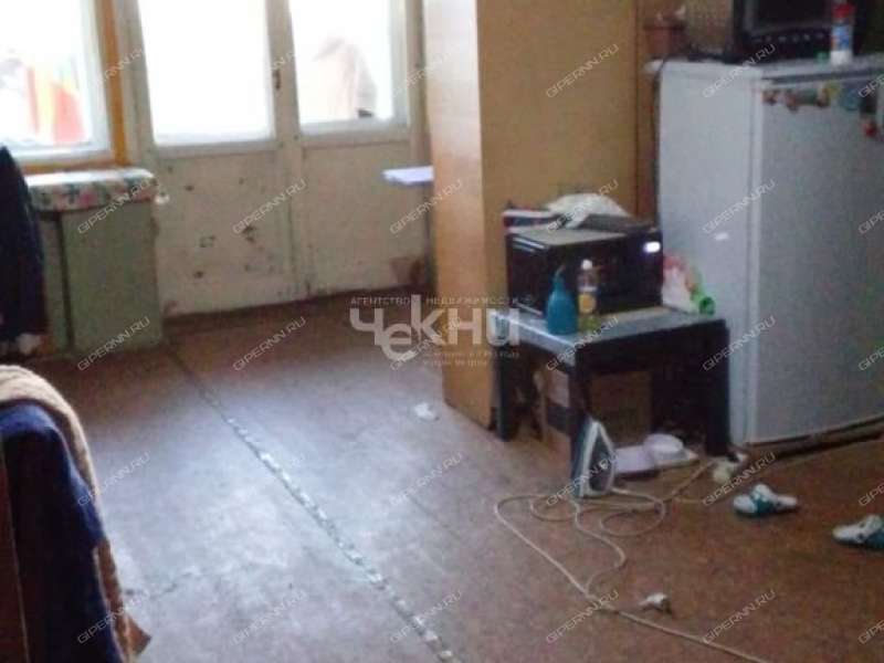 комната в доме 233 на Московском шоссе