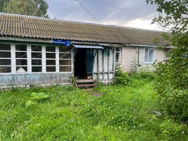 дом на Молодёжной улице село Вершилово