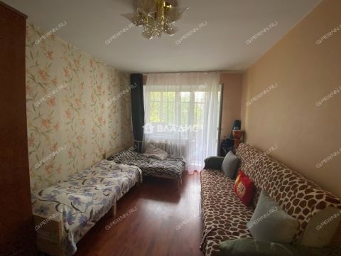 3-komnatnaya-ul-sergeya-akimova-d-14 фото