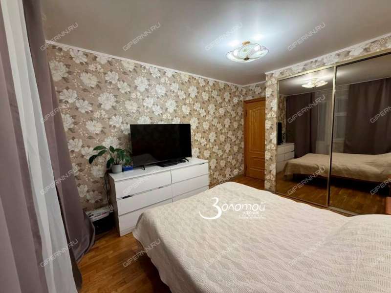 трёхкомнатная квартира на улице Володарского дом 9