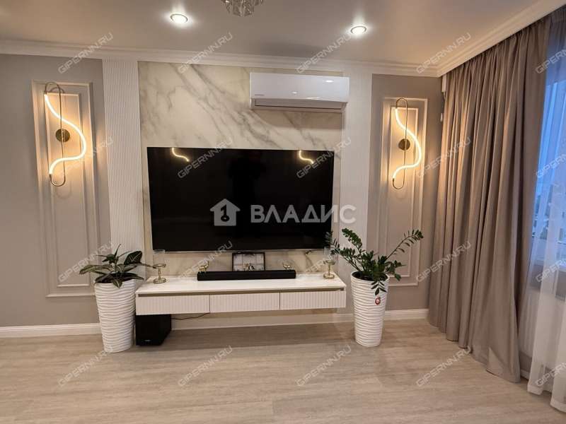пятикомнатная квартира на Сенной площади дом 1