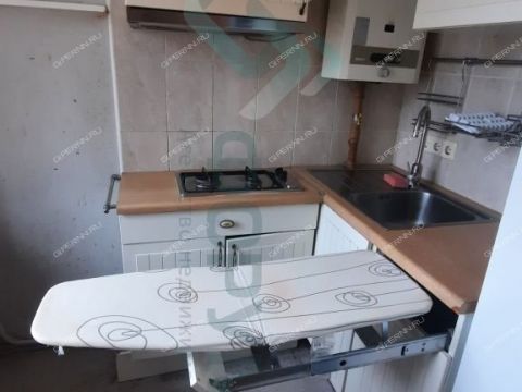 1-komnatnaya-ul-surikova-d-10 фото