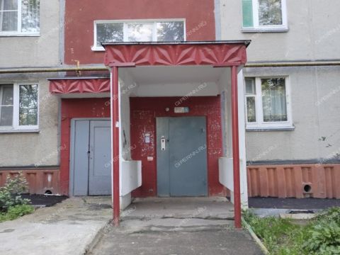3-komnatnaya-ul-germana-lopatina-d-5 фото