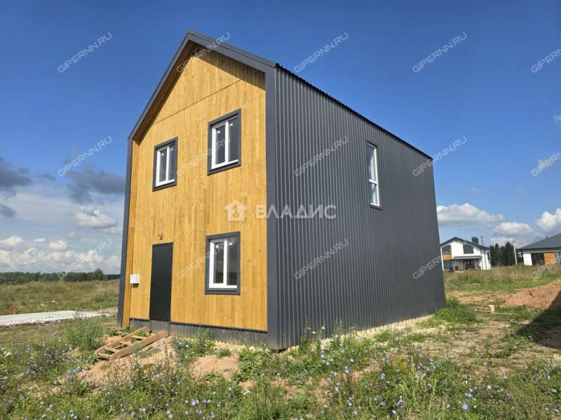 дом на улице Еловая коттеджный посёлок Клевер