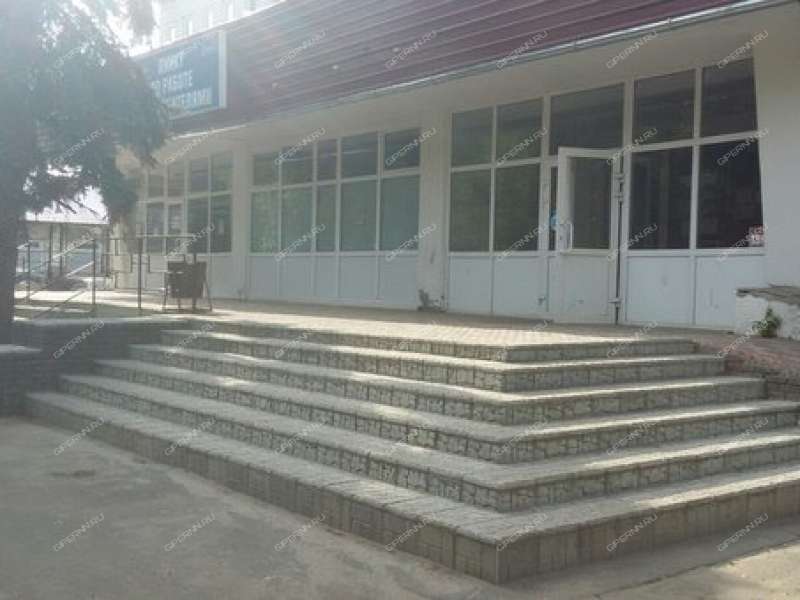 здание под недвижимость под гостиничный бизнес, недвижимость под медицинские учреждения на улице Свердлова город Балахна