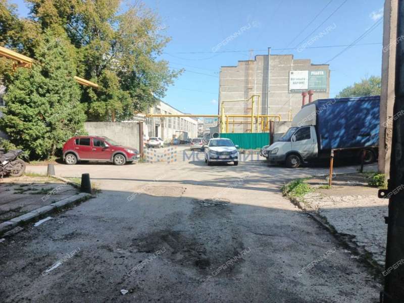 имущественный комплекс под производственную площадь на Памирской улице