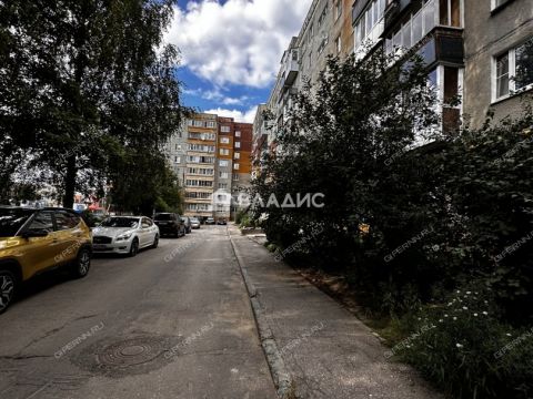 3-komnatnaya-ul-verhnepecherskaya-d-12-k1 фото